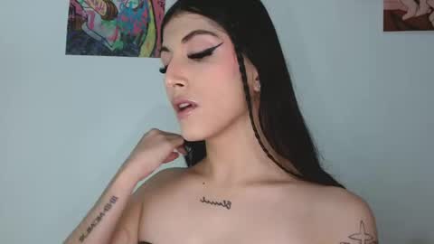 Sophie online show from 03-13-26, 01:01