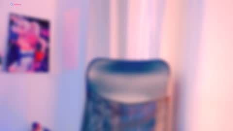 Snapshot of princess_peaach chatting on 11-15-25, 01:25 ArianaJoliiee online show from 11-15-25, 01:25