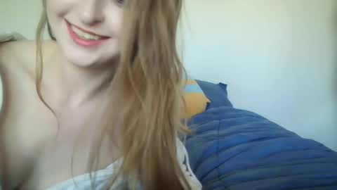 Snapshot of princess_peach_x chatting on 03-06-25, 09:20 Tiffany online show from 03-06-25, 09:20