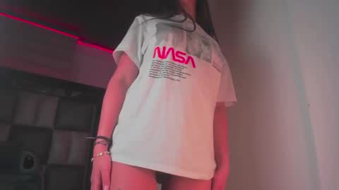 princess_tokyo_ online show from 09-30-25, 11:21