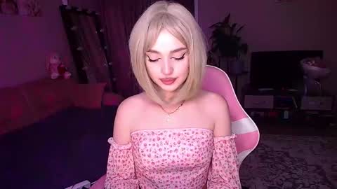 princessamira1 online show from 02-19-26, 03:52