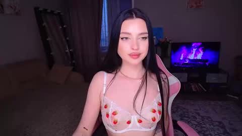 princessamira1 online show from 04-25-26, 01:41