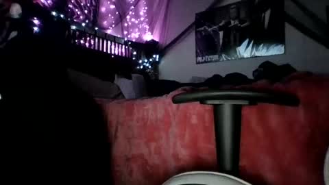 Holly love online show from 10-10-25, 06:12