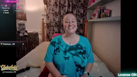 Snapshot of princesslux18 chatting on 02-15-25, 08:22 Lux Alot Luxi online show from 02-15-25, 08:22