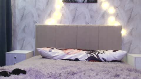 18 y.o online show from 12-19-24, 06:34