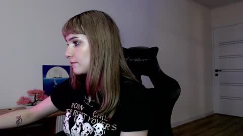 18 y.o online show from 03-12-25, 03:07