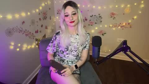 Snapshot of princessstarrxxx chatting on 05-29-26, 01:58 Starr online show from 05-29-26, 01:58