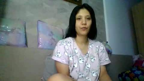 Snapshot of princessyyara chatting on 11-16-25, 03:17 PrincessYara online show from 11-16-25, 03:17