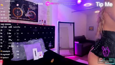 Snapshot of prishaa chatting on 02-08-25, 03:30 PRISHArMANA online show from 02-08-25, 03:30