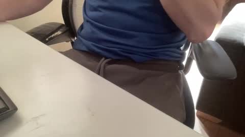 Snapshot of pritchj chatting on 04-11-26, 01:04 pritchj online show from 04-11-26, 01:04