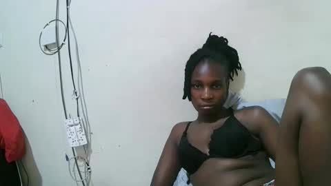 pritty_amber online show from 04-18-26, 07:58