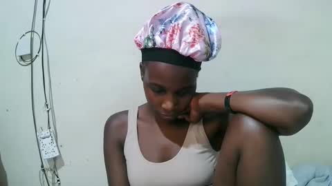 pritty_amber online show from 04-21-26, 02:51