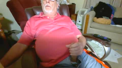 Snapshot of prlbob77 chatting on 02-23-25, 01:35 prlbob77 online show from 02-23-25, 01:35