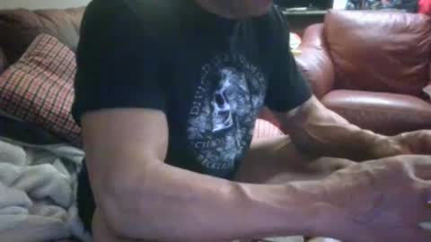 Snapshot of probody chatting on 10-06-25, 03:26 MUSCLEGOD online show from 10-06-25, 03:26