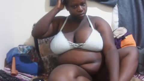 Snapshot of proccy_cute chatting on 02-28-25, 02:42 Princess online show from 02-28-25, 02:42