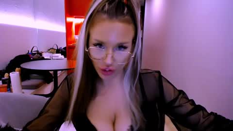 Barbara online show from 01-20-25, 01:50