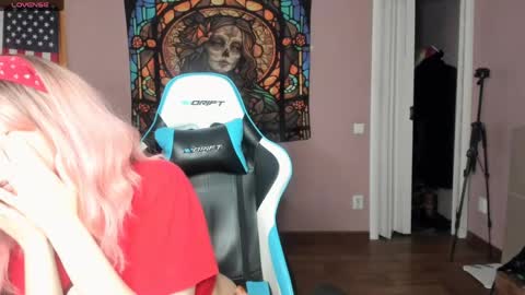 Di online show from 04-21-26, 04:52