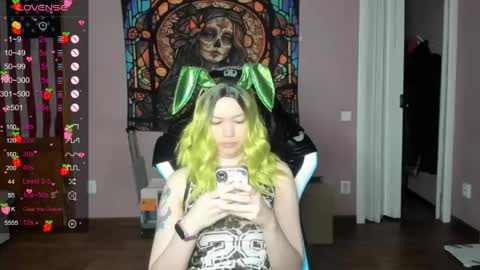 Di online show from 05-28-26, 02:42