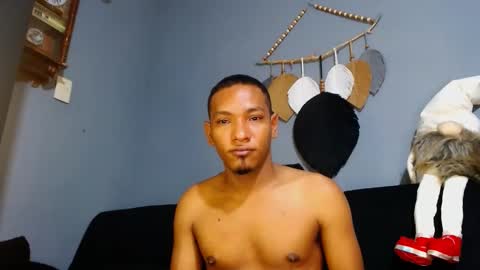 Snapshot of prometo23cm chatting on 12-06-24, 10:05 Grande y Gruesa online show from 12-06-24, 10:05