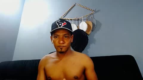 Snapshot of prometo23cm chatting on 12-21-24, 05:03 Grande y Gruesa online show from 12-21-24, 05:03