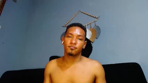 Snapshot of prometo23cm chatting on 01-23-25, 12:41 Grande y Gruesa online show from 01-23-25, 12:41