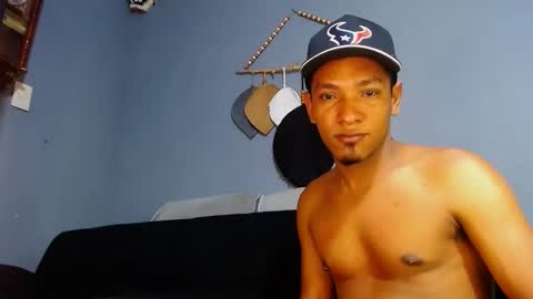 Snapshot of prometo23cm chatting on 02-04-25, 11:49 Grande y Gruesa online show from 02-04-25, 11:49