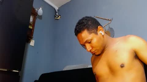 Snapshot of prometo23cm chatting on 02-10-25, 02:59 Grande y Gruesa online show from 02-10-25, 02:59