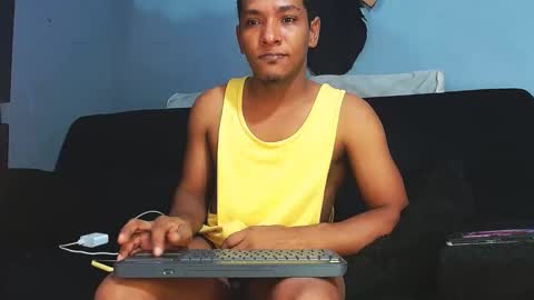 Grande y Gruesa online show from 03-18-26, 07:44