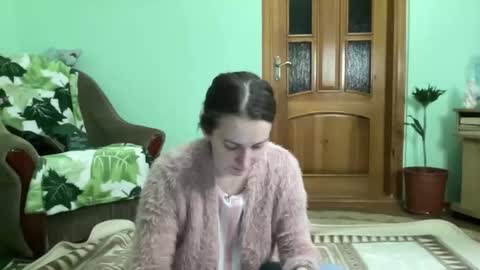 Snapshot of proud_sweet_21 chatting on 10-14-25, 04:30 proud sweet 21 online show from 10-14-25, 04:30