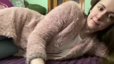 Snapshot of proud_sweet_21 chatting on 10-17-25, 09:17 proud sweet 21 online show from 10-17-25, 09:17