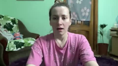 Snapshot of proud_sweet_21 chatting on 10-28-25, 11:07 proud sweet 21 online show from 10-28-25, 11:07