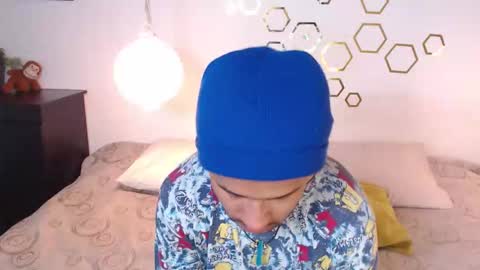 Adris  Juan online show from 11-03-25, 01:51