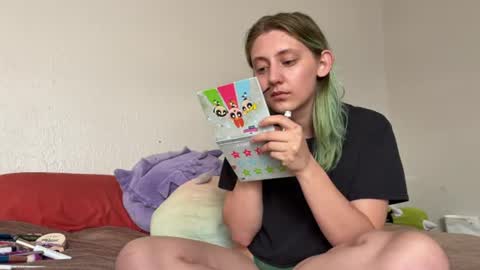 Oli online show from 06-19-26, 07:17