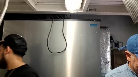 Snapshot of prvive2025 chatting on 09-25-25, 07:50 prvive2025 online show from 09-25-25, 07:50