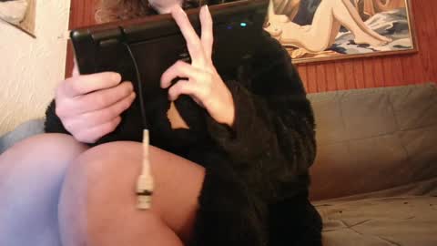 prxscillia_tx online show from 12-08-24, 03:56