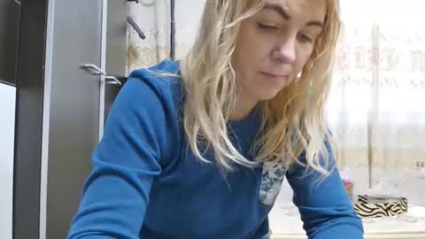 Snapshot of pryncess_sweety chatting on 12-04-25, 08:45 Pryncess sweety online show from 12-04-25, 08:45