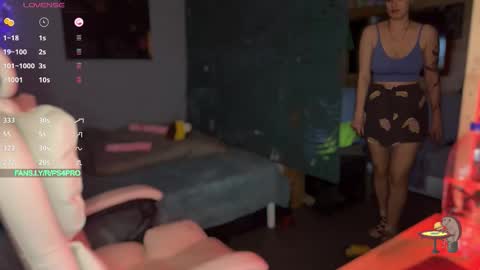 Snapshot of ps6pro chatting on 10-24-25, 07:32 Queen of Pain online show from 10-24-25, 07:32