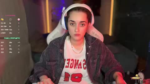 Snapshot of ps6pro chatting on 11-11-25, 08:42 Queen of Pain online show from 11-11-25, 08:42