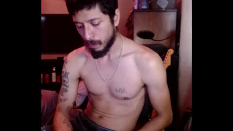 Snapshot of psilocipher chatting on 11-08-25, 08:29 Sk8wave online show from 11-08-25, 08:29