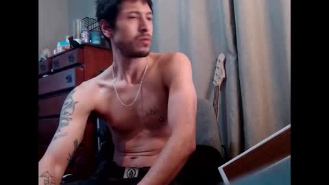 Snapshot of psilocipher chatting on 11-20-25, 01:39 Sk8wave online show from 11-20-25, 01:39