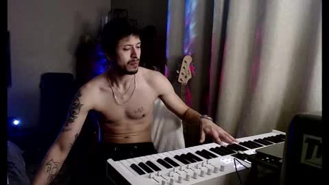 Snapshot of psilocipher chatting on 11-29-25, 03:26 Sk8wave online show from 11-29-25, 03:26