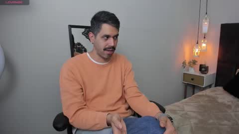 Snapshot of puch16 chatting on 02-02-26, 09:35 Diego online show from 02-02-26, 09:35