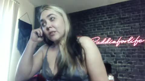 Krystle online show from 04-21-26, 01:39