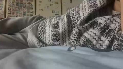 Snapshot of pulpdiction2 chatting on 12-31-24, 01:19 Pulp online show from 12-31-24, 01:19