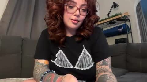 Snapshot of pumpkin_bunny chatting on 06-16-26, 01:41 Pumpkin bunny online show from 06-16-26, 01:41