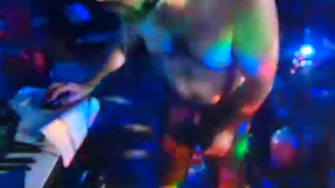 Snapshot of punkrunr083 chatting on 09-19-25, 08:49 punkrunr083 online show from 09-19-25, 08:49