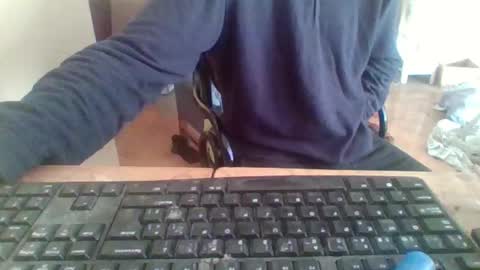 pup_y online show from 11-25-25, 08:47