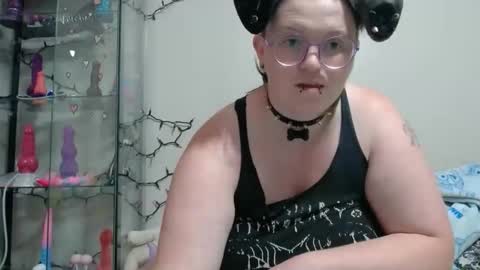 Snapshot of pupghostt chatting on 04-16-26, 07:03 PupGhostt online show from 04-16-26, 07:03