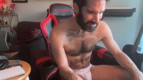 Pup Scritch online show from 01-16-26, 04:11