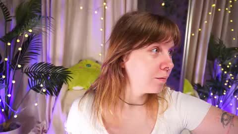 constant schedule Wednesday  Friday  Saturday  Sunday  The Rosemarie online show from 10-04-25, 05:38